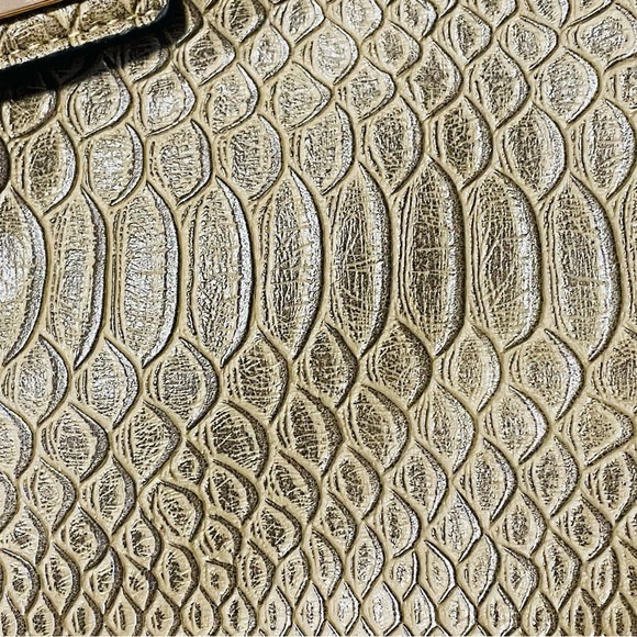 mark brand crocodile faux leather purse Green - Picture 5 of 15